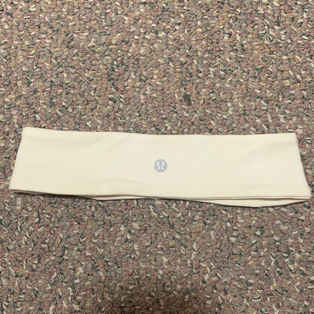 White lululemon headband